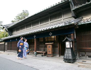 Arimatsu Narumi Tie-Dyeing Museum /Arimatsu Narumi Traditional Townscape