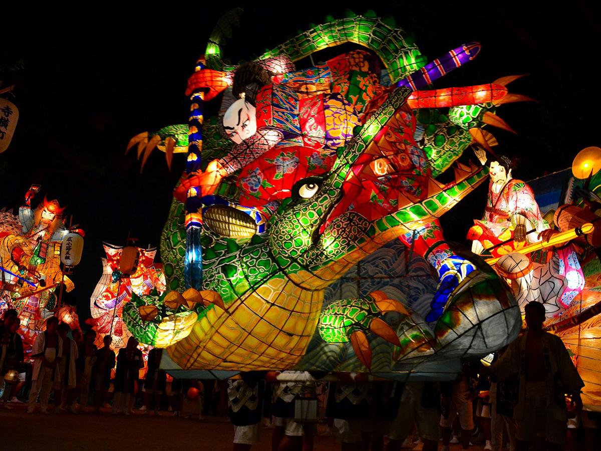 Festival de lanternes de Kariya