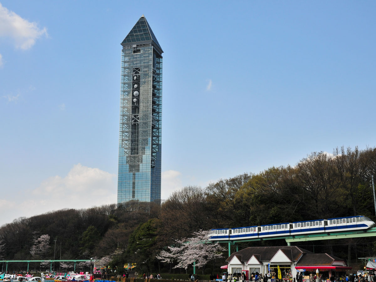 東山動植物園と東山スカイタワー