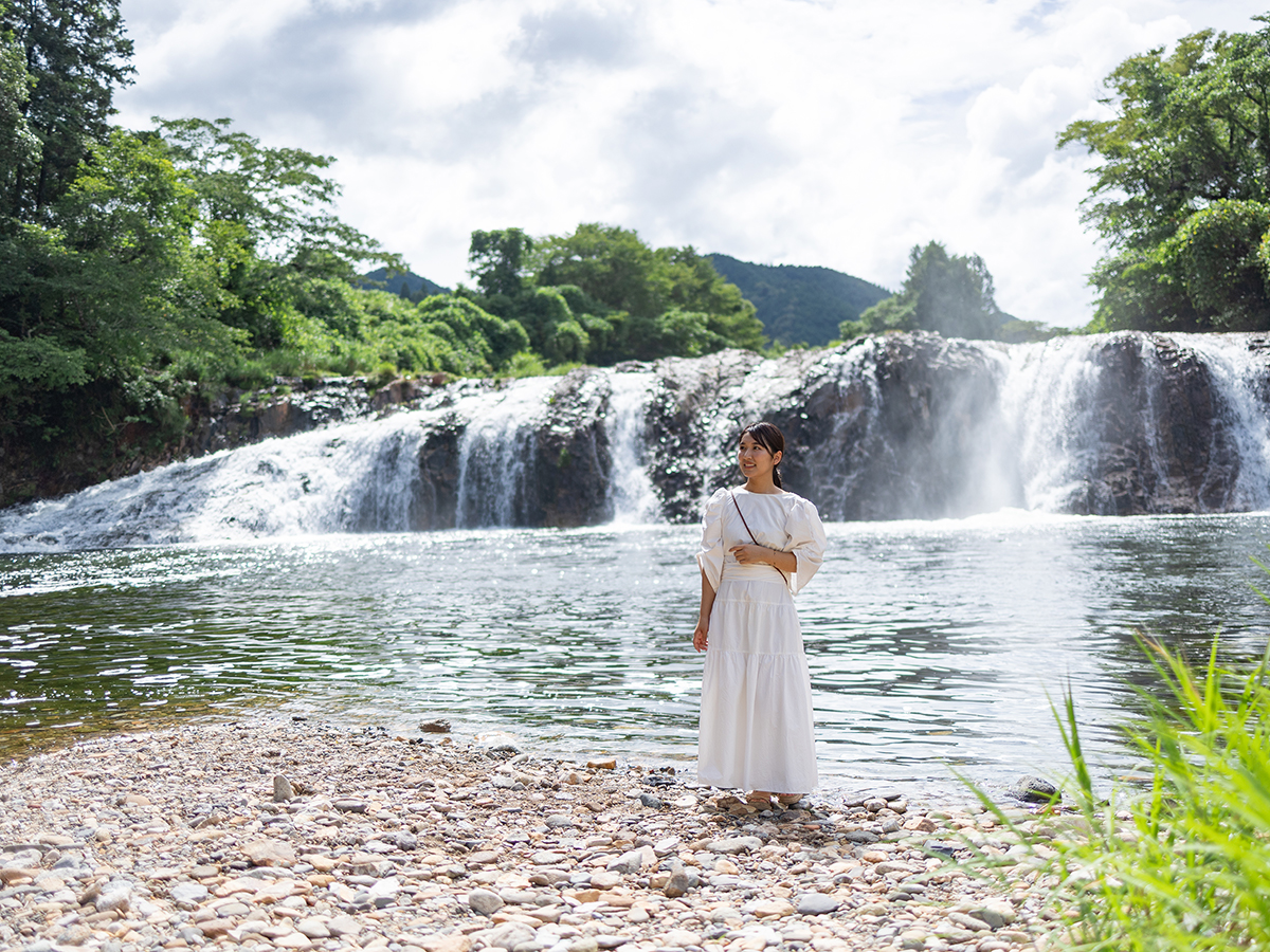 Tsuta no Fuchi Falls