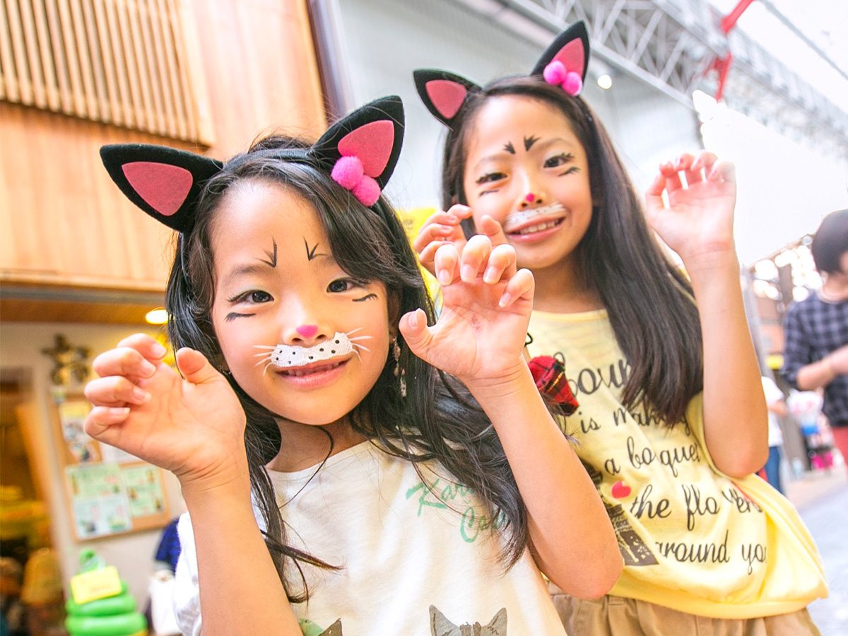 เทศกาลแมวกวักนำโชค "คุรุฟุคุ มาเนกิเนโกะ" ที่เซโตะ ครั้งที่ 28(คุรุฟุคุ มาเนกิเนโกะ มัตสึริ ที่เซโตะ)