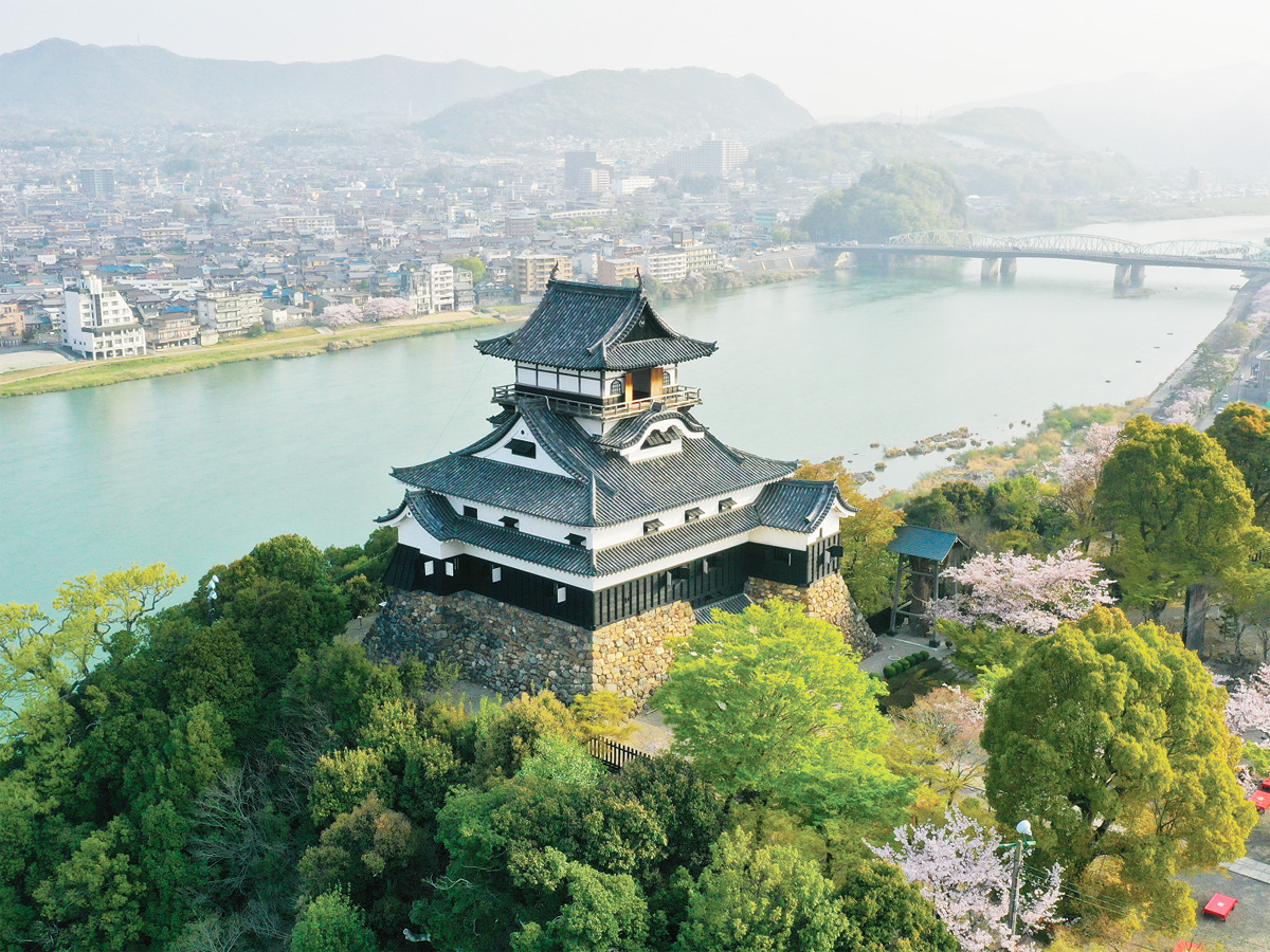 國寶犬山城