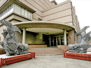 Kawara Museum/Library of Takahama City, a Hometown of Ceramics