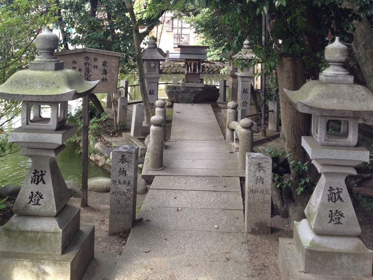 白山神社、白山神社古坟