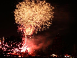 Kasugai Citizens' Noryo Festival & Fireworks (Kasugai Shimin Noryo Matsuri)