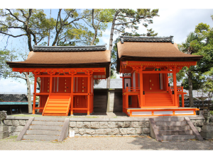 Tomiyoshi Tatehaya Jinja Shrine and Hakkensha Shrine