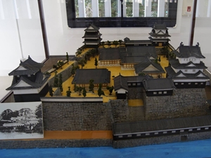 Yoshida Castle