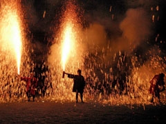 Fire Festival - Yayoi Flame Dance(Hono-no-Saiten - Yayoiho-no-Onomai)