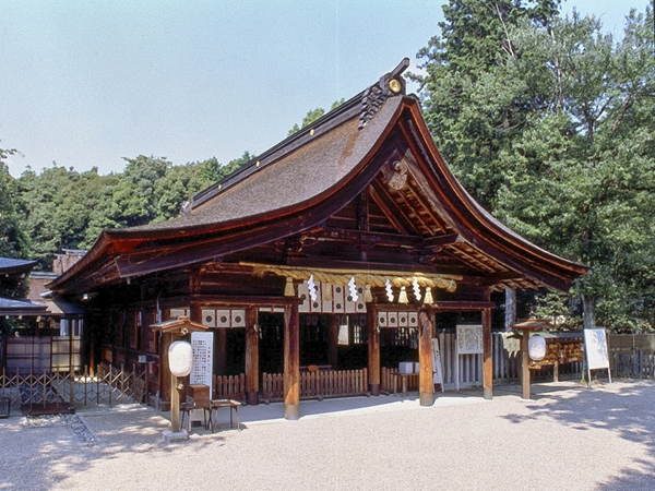 Oagata Shrine, with fertility rituals pairing those of Tagata Jinja Shrine.